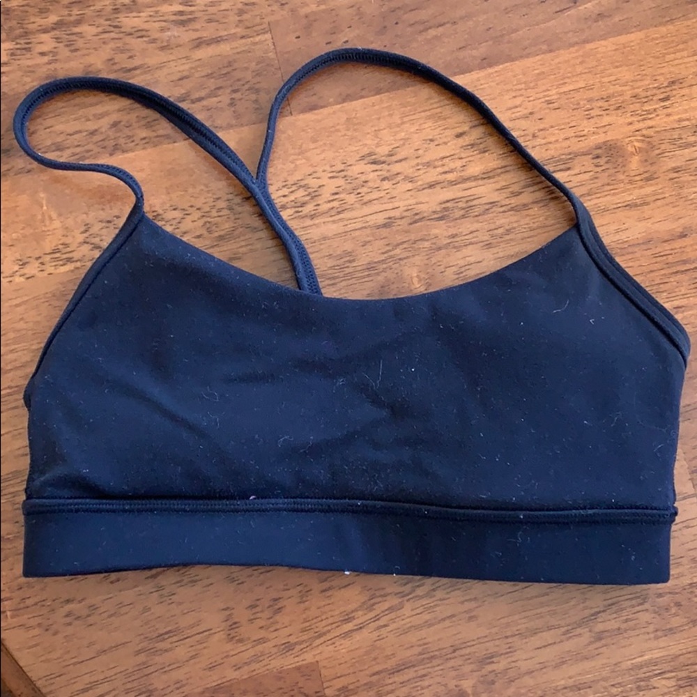 Black flow Y lululemon sports bra
